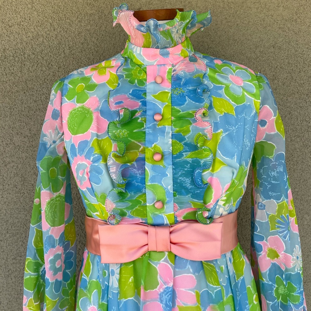 Vintage 70s floral prairie dress - Picture 2 of 8